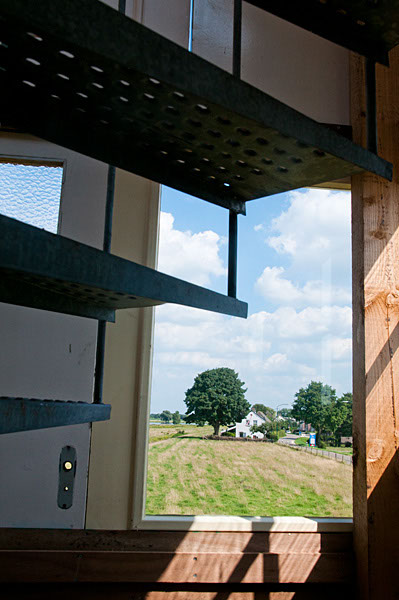 Veer-Alphen-Oijen-Kunstwerk-Uitkijktoren-140716-412