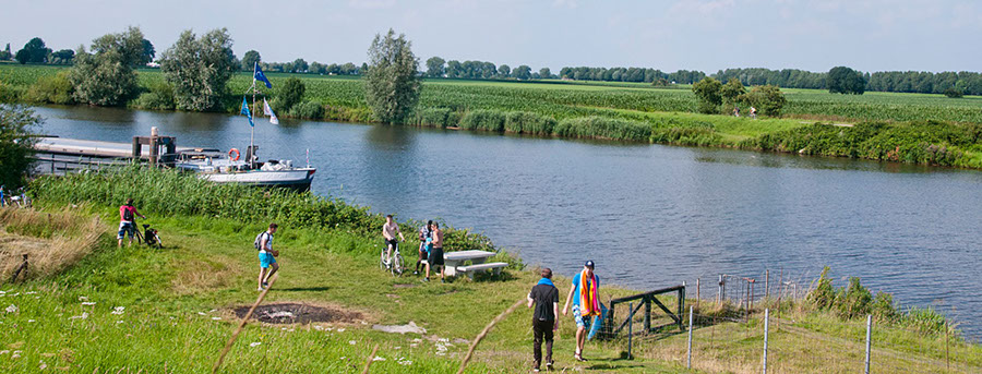 Macharen-sluis-Burg-Delenkanaal-140716-456