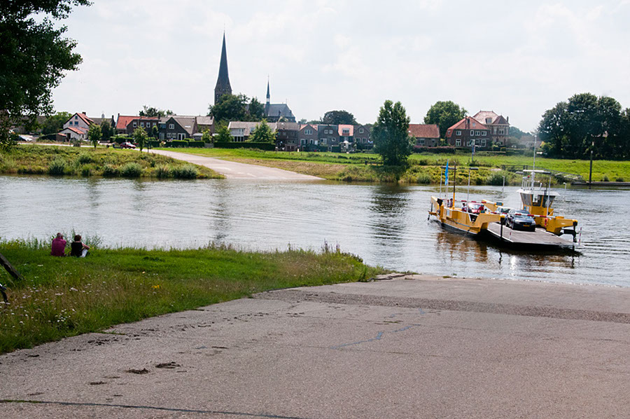 kerk-Lith-pont-140716-342